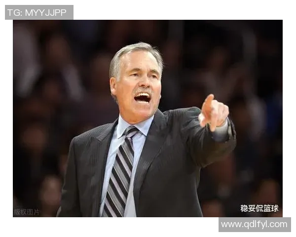 安东尼球星限量版参赛证挂件足球 精美设计展现运动精神与收藏价值