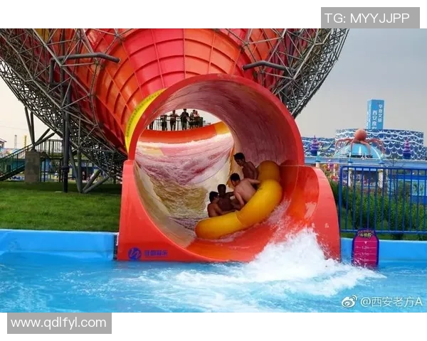 球星化身足球瞬间进化为超级竞技场风暴挑战极限对决