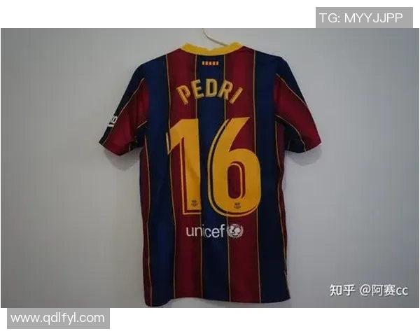 足球球衣与球星卡收藏价值探讨及潮流文化发展趋势